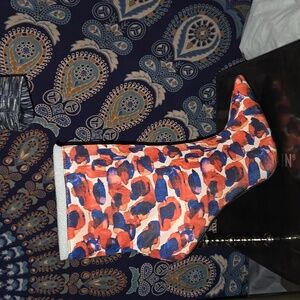 New with box Cape Robin sz 7 boots